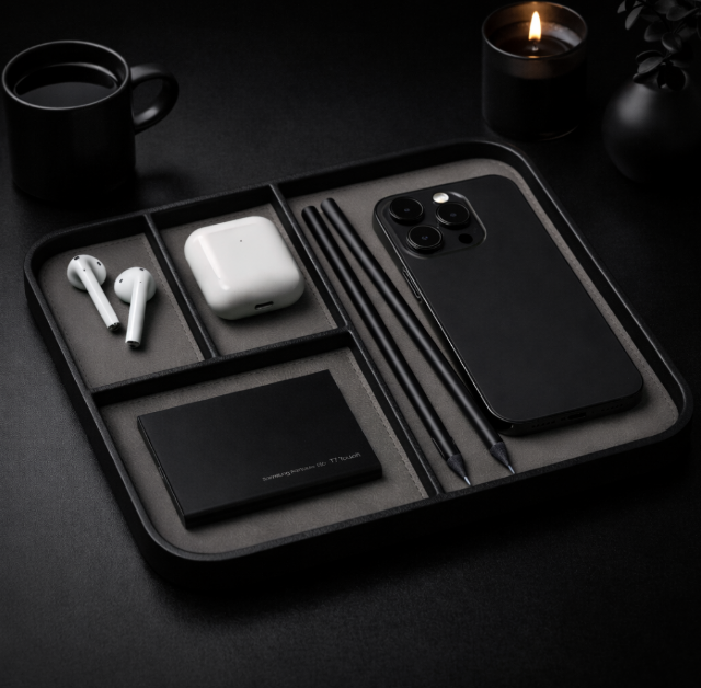 Zenit Desk™ Desk organizer in soft leather